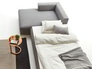 Hinweis: Abbildung Lounge-Sofa Sereno mit Schlaffunktion. Sitzfläche nach vorne ziehen und Rückenlehne umklappen. So entsteht eine große Liegefläche!