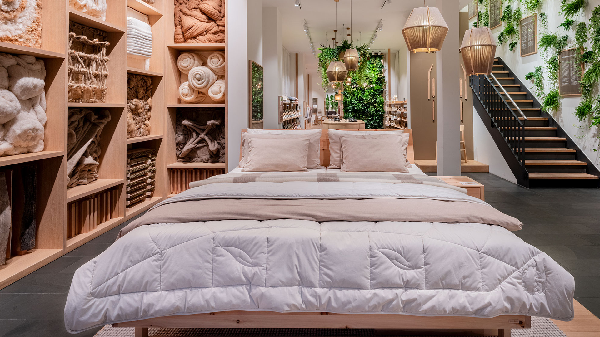 Beispielhafter Bett Aufbau im Store Berlin