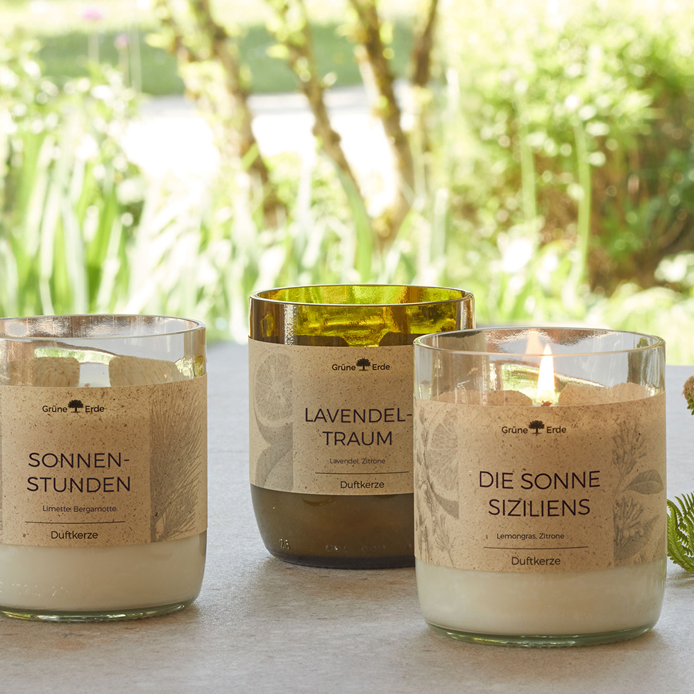 Diverse Duftkerzen im Glas