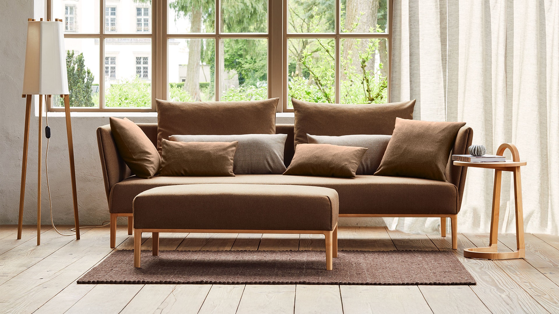 Sofa Lorea mit Hocker