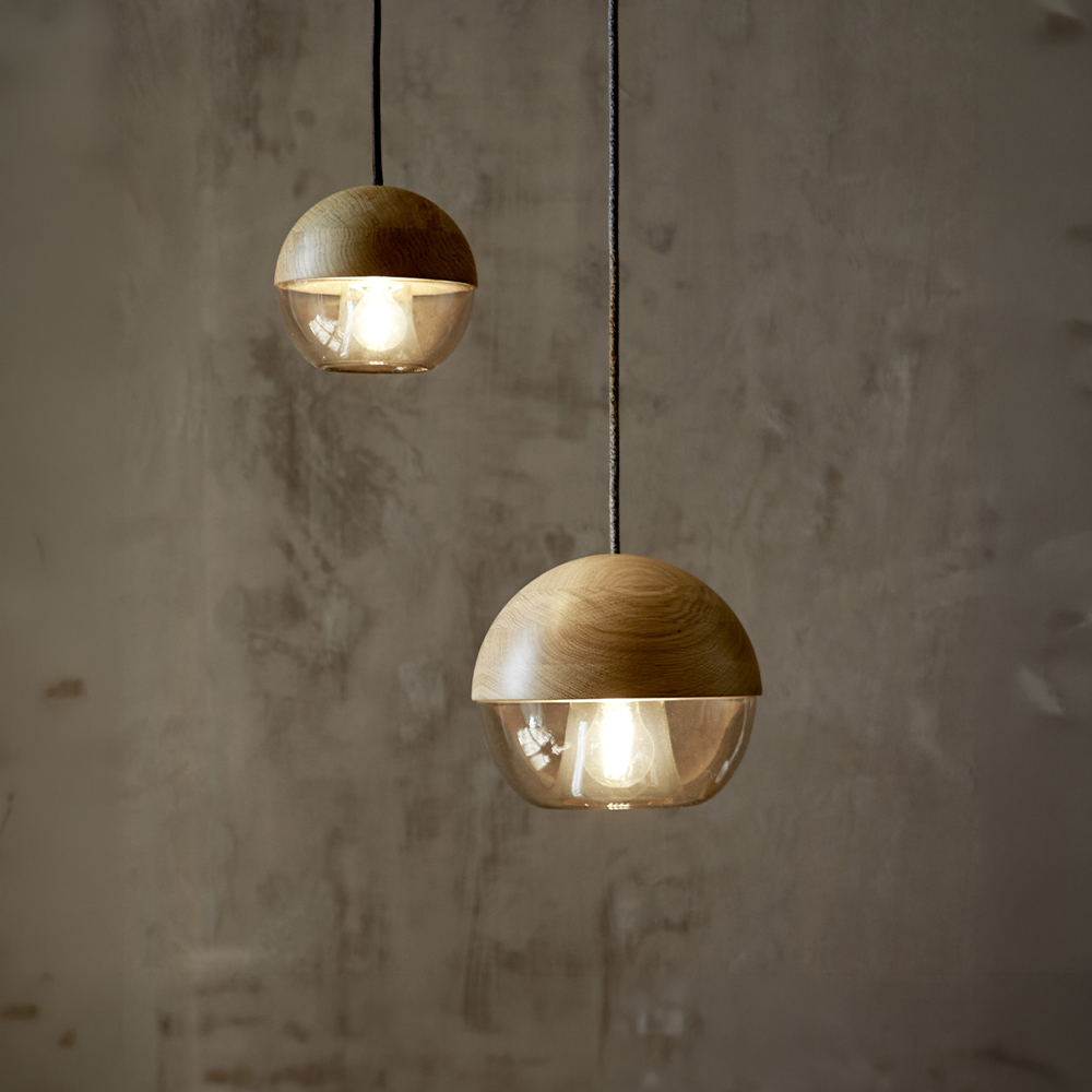 zwei Haengeleuchten Avo