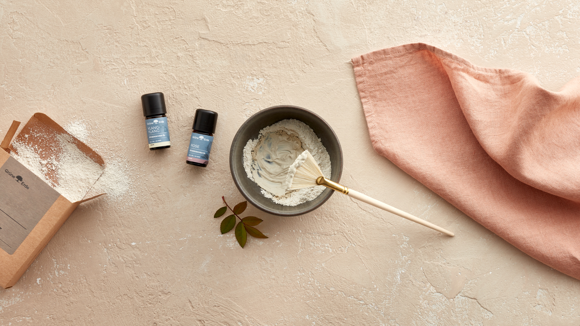 Zutaten für eine Gesichtsmaske zum Selbermachen