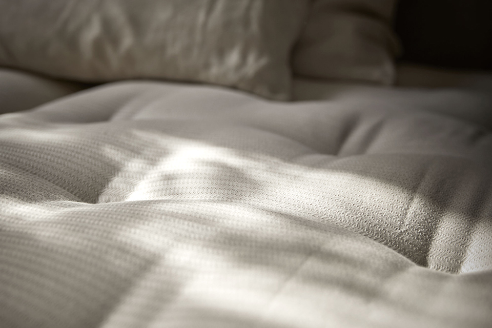 Nahaufnahme einer ökologischen Naturmatratze