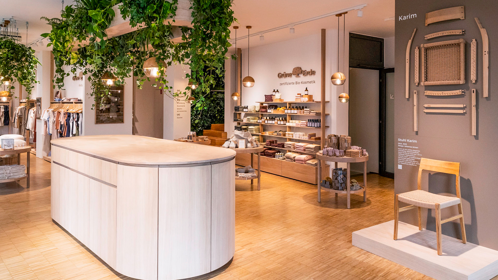 Infodesk im Grüne Erde Store in München