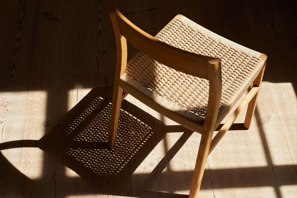 Stuhl Karim mit geflochtener Sitzfläche