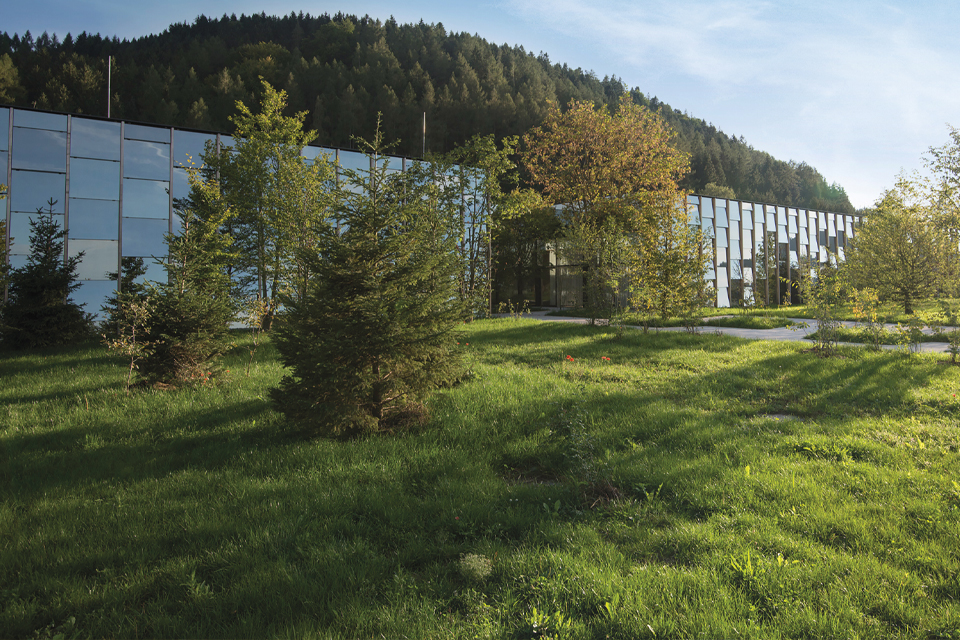 Grüne erde welt Gebäude in natürlicher Umgebung