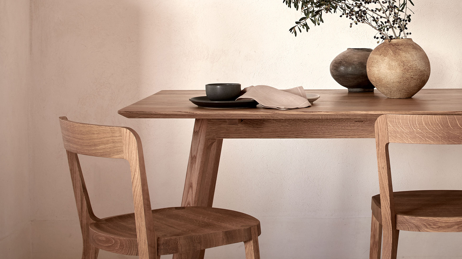 Massivholz Eichentisch und Stühle