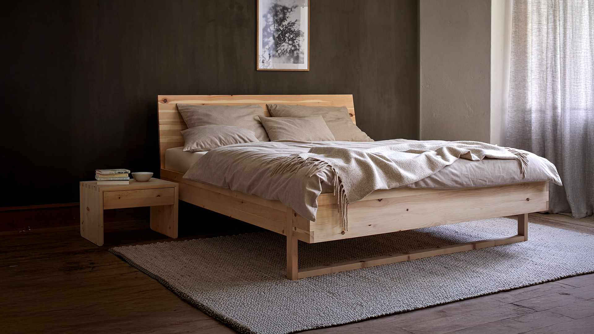 Massivholzbett