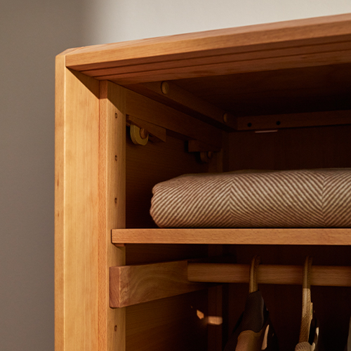 Detailansicht Kleiderschrank Akumi