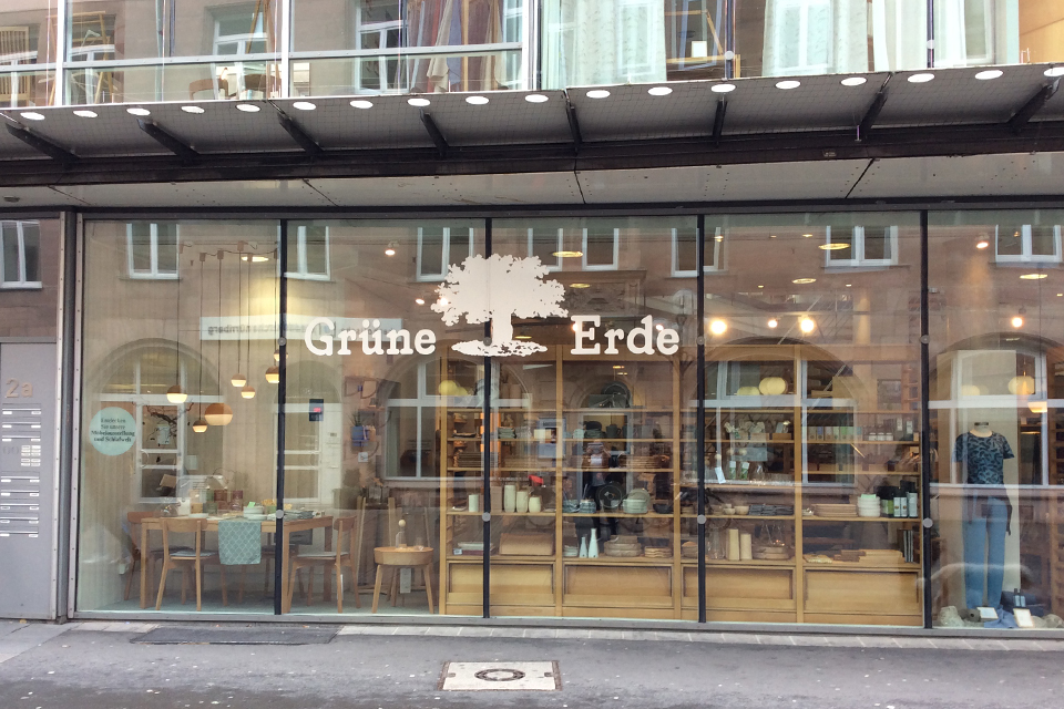 Eingangsbereich vom Grüne Erde Store in Nürnberg