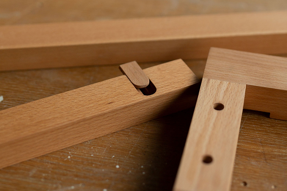 Nahaufnahme von verschiedenen Holzteilen