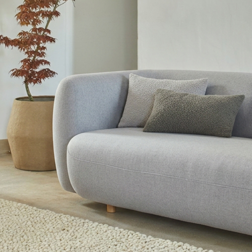 Sofa Veluna mit zwei Kissen