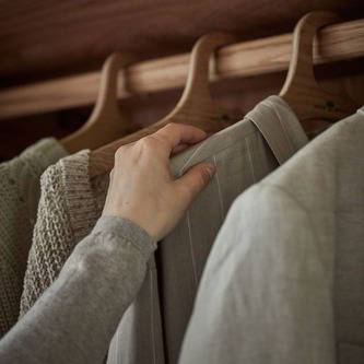 Büromöbel aus Massivholz | ökologisch & nachhaltig | Grüne Erde