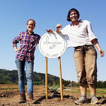 Michaela Jancsy und Reingard Prohaska von almgrün – Gemüse am Fluss – einer Community Supported Agriculture