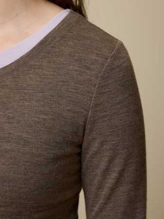Langarmshirt aus Bio Wolle, walnuss melange