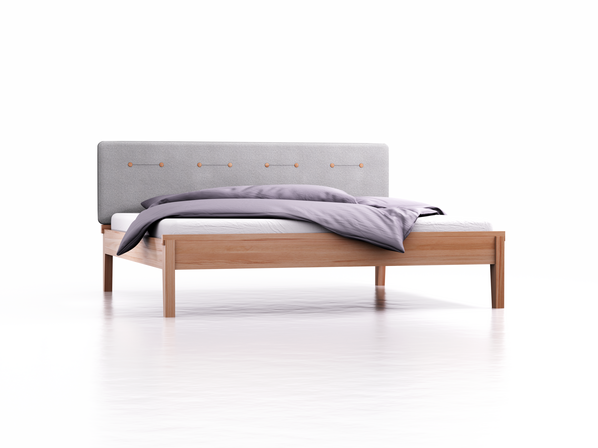 Bett Alpina mit Polsterbetthaupt, Wollstoff Stavang Kiesel, Breite 200 cm x Länge 200 cm, Kernbuche