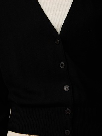 Strickjacke aus Bio-Wolle, schwarz