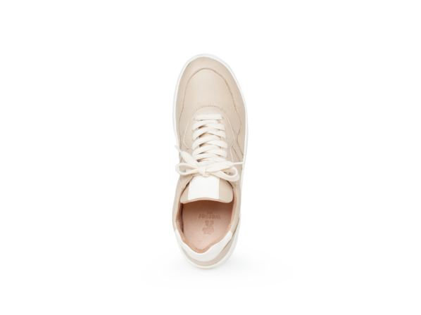 Ledersneaker, creme brulé