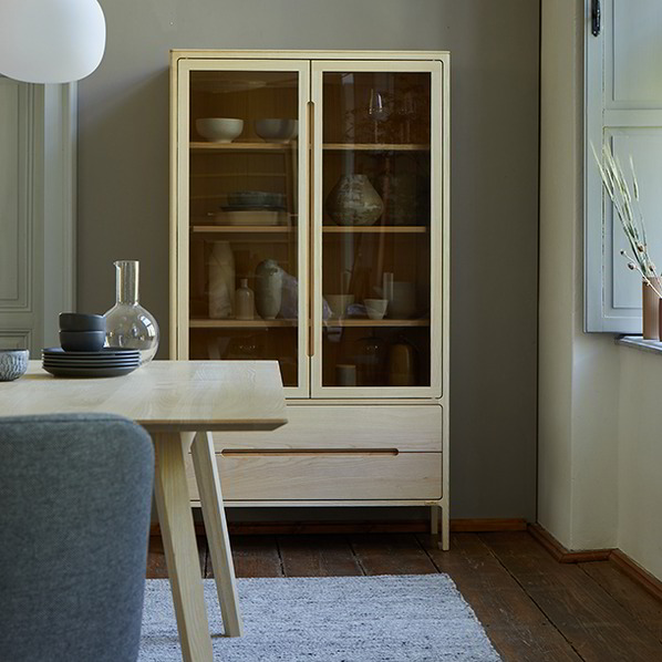 Stühle & Bänke aus Massivholz | ökologisch & nachhaltig | Grüne Erde