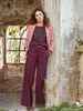 Marlenehose-Cool Wool, beere & Bluse, blumendruck abstrakt