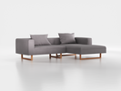 Lounge-Sofa Sereno inkl. 2 Kissen (70x55 cm), B 267 x T 180 cm, Liegeteil rechts, Kufenfuß, mit Bezug Wollstoff Stavang Kiesel (62), Buche