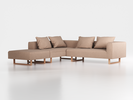 Ecksofa Sereno, 276 x 276 cm, inkl. 4 Kissen (70 x 55 cm), Liegeteil links, Kufenfuß, mit Bezug Wollstoff Stavang Sand (66), Eiche