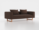 3er-Sofa Sereno B 235 x T 96 cm, inkl. 2 Kissen (70x55 cm), Kufenfuß, mit Bezug Wollstoff Kaland Torf (70), Buche