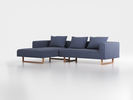 Lounge-Sofa Sereno inkl. 3 Kissen (70x55 cm), B 297 x T 180 cm, Liegeteil links, Kufenfuß, mit Bezug Wollstoff Elverum Ozean (75), Eiche