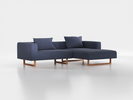 Lounge-Sofa Sereno inkl. 2 Kissen (70x55 cm), B 267 x T 180 cm, Liegeteil rechts, Kufenfuß, mit Bezug Wollstoff Elverum Ozean (75), Buche