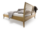 Bett Altro in Eiche mit Sprossenbetthaupt Füße 4-kantig/schräg