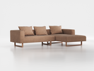 Lounge-Sofa Sereno inkl. 3 Kissen (70x55 cm), B 297 x T 180 cm, Liegeteil rechts, Kufenfuß, mit Bezug Wollstoff Stavang Haselnuss (65), Eiche
