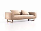 3er Sofa Sereno, B235xT96xH71cm, Sitzhöhe 43 cm, inkl. 2 Kissen (70x55 cm), Kufenfuß Eiche, Wollstoff Kaland Haselnuss