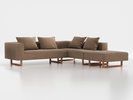 Ecksofa Sereno, 276 x 276 cm, inkl. 4 Kissen (70 x 55 cm), Liegeteil rechts, Kufenfuß, mit Bezug Wollstoff Elverum Haselnuss (74), Buche