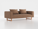 3er-Sofa Sereno B 235 x T 96 cm, inkl. 2 Kissen (70x55 cm), Kufenfuß, mit Bezug Wollstoff Stavang Haselnuss (65), Buche