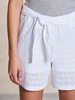 Shorts, weiss