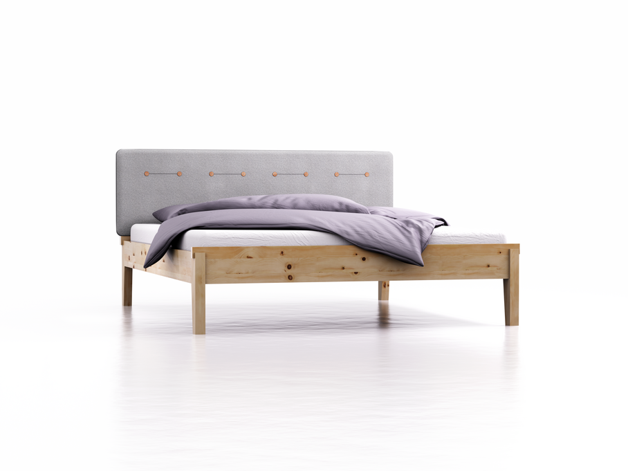 Bett Alpina mit Polsterbetthaupt, Wollstoff Stavang Kiesel, Breite 180 cm x Länge 210 cm, Zirbe