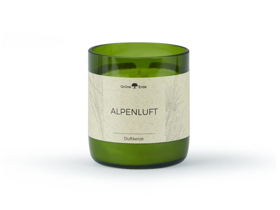 Natürliche Rapswachskerze ALPENLUFT in einer grünen rezyklierten Glasflasche