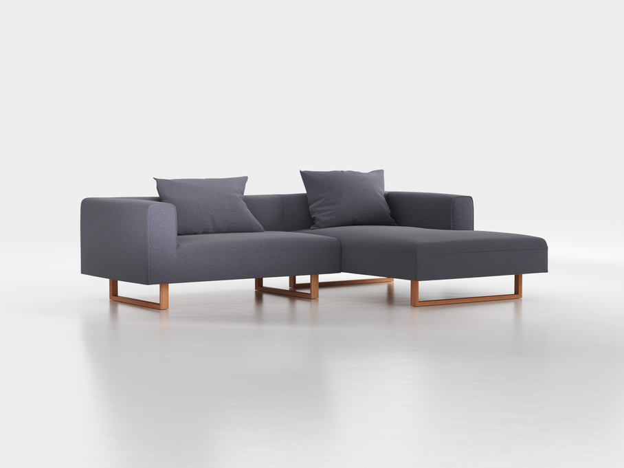 Lounge-Sofa Sereno inkl. 2 Kissen (70x55 cm), B 267 x T 180 cm, Liegeteil rechts, Kufenfuß, mit Bezug Wollstoff Elverum Torfblau (82), Buche