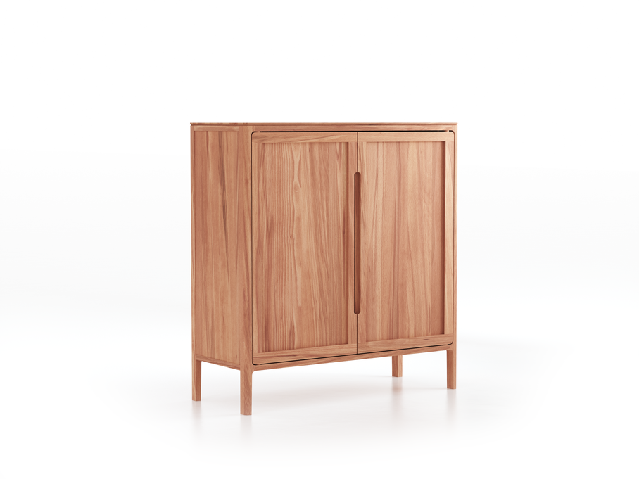 Vitrine Tenso, H= 106.4, Türfüllung Holz, Kernbuche