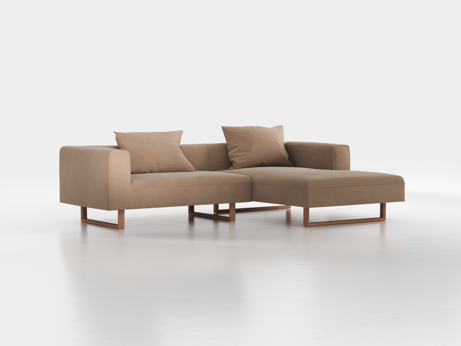Lounge-Sofa Sereno inkl. 2 Kissen (70x55 cm), B 267 x T 180 cm, Liegeteil rechts, Kufenfuß, mit Bezug Wollstoff Elverum Haselnuss (74), Eiche
