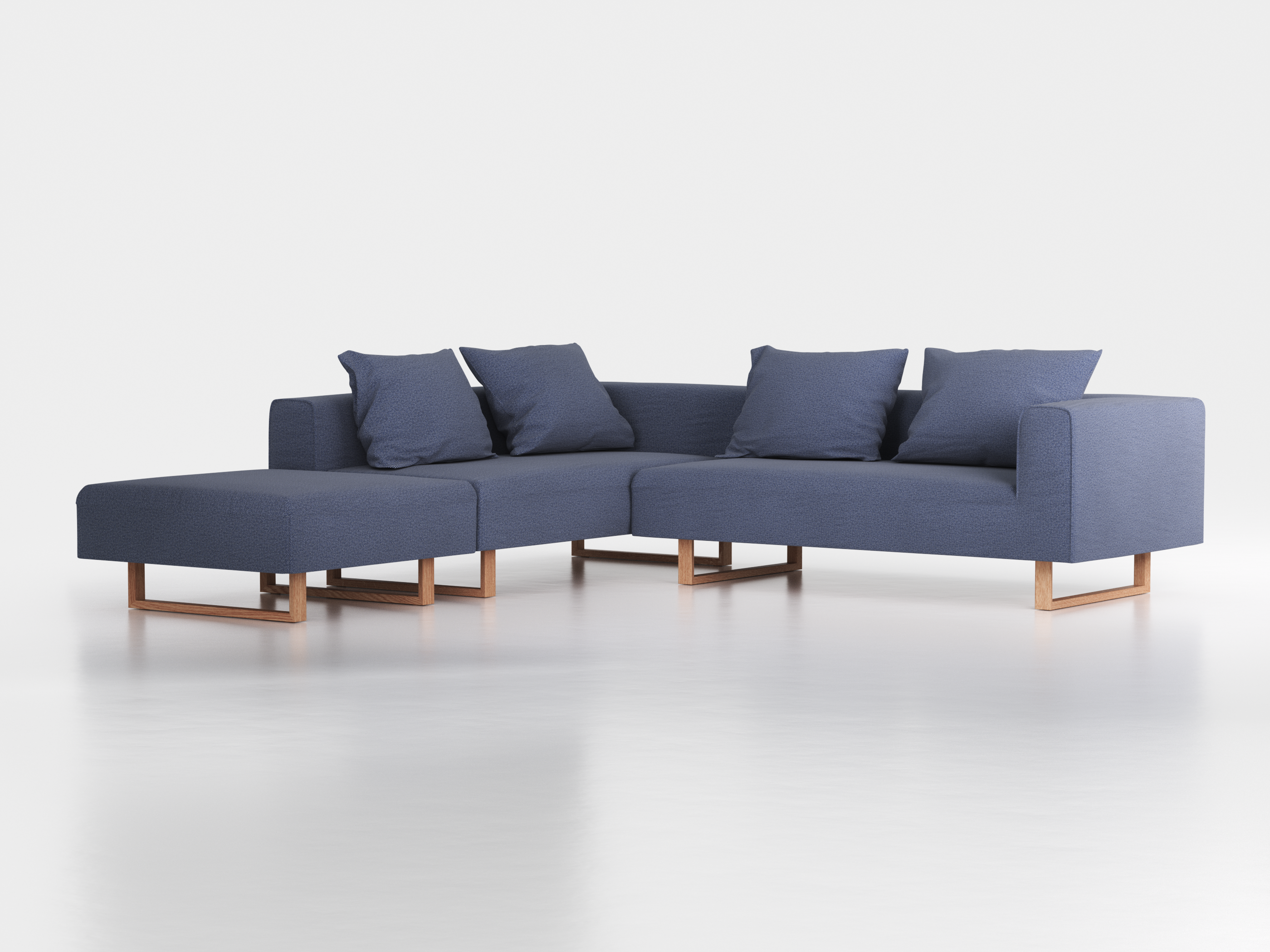 Ecksofa Sereno, 276 x 276 cm, inkl. 4 Kissen (70 x 55 cm), Liegeteil links, Kufenfuß, mit Bezug Wollstoff Elverum Ozean (75), Eiche