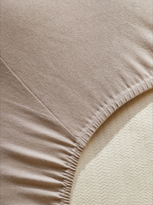 Gummizug eines Spannleintuchs