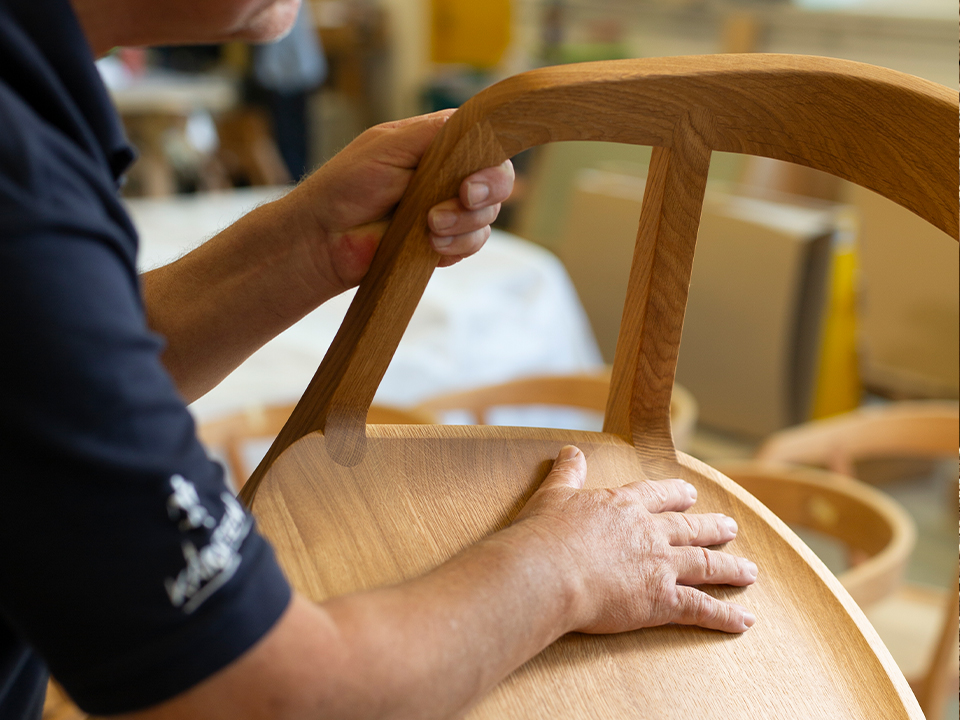 Stuhl Asensio bei der Fertigung