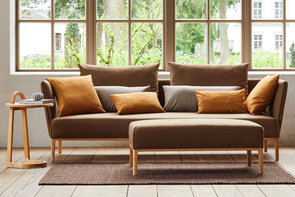 Einzelsofa Lorea mit großem Hocker