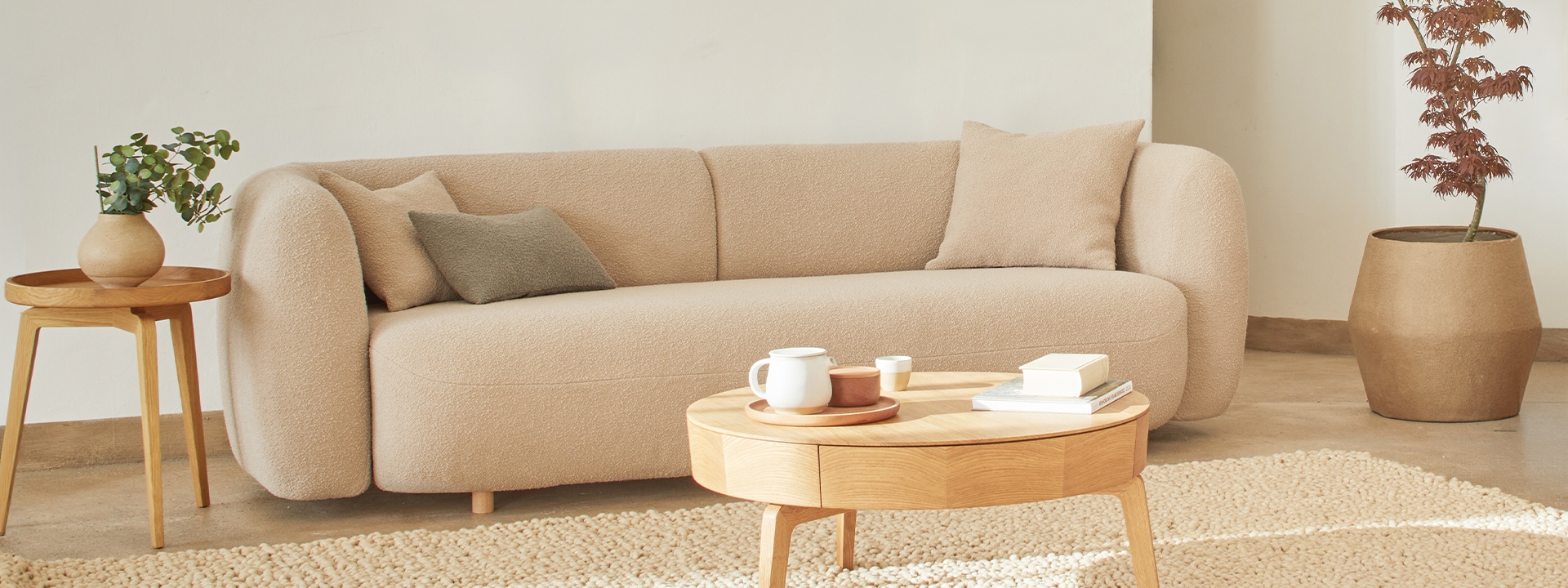 Sofa Veluna mit Beistelltischen