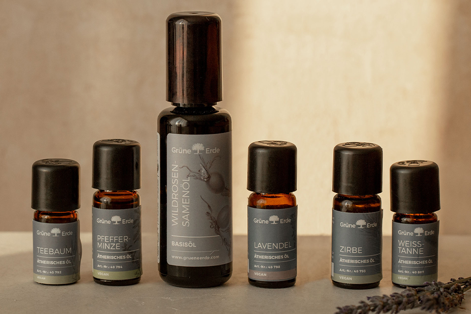 Verschiedene Öle sind nebeneinander aufgereiht