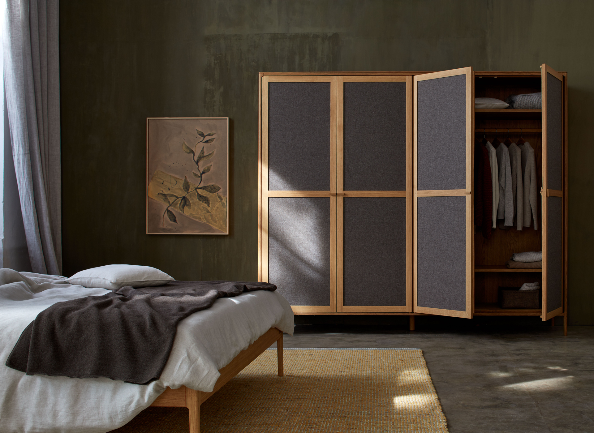 Tenso Kleiderschrank 3 türig mit Wollstoff