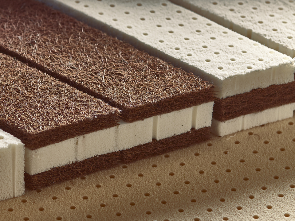 Aufbau einer Naturmatratze mit Naturlatex und Kokoslatex