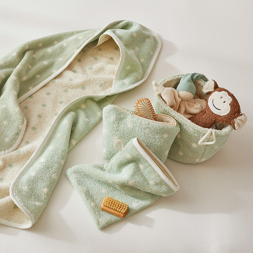 Kinderbadtextilien grün mit Pünktchen