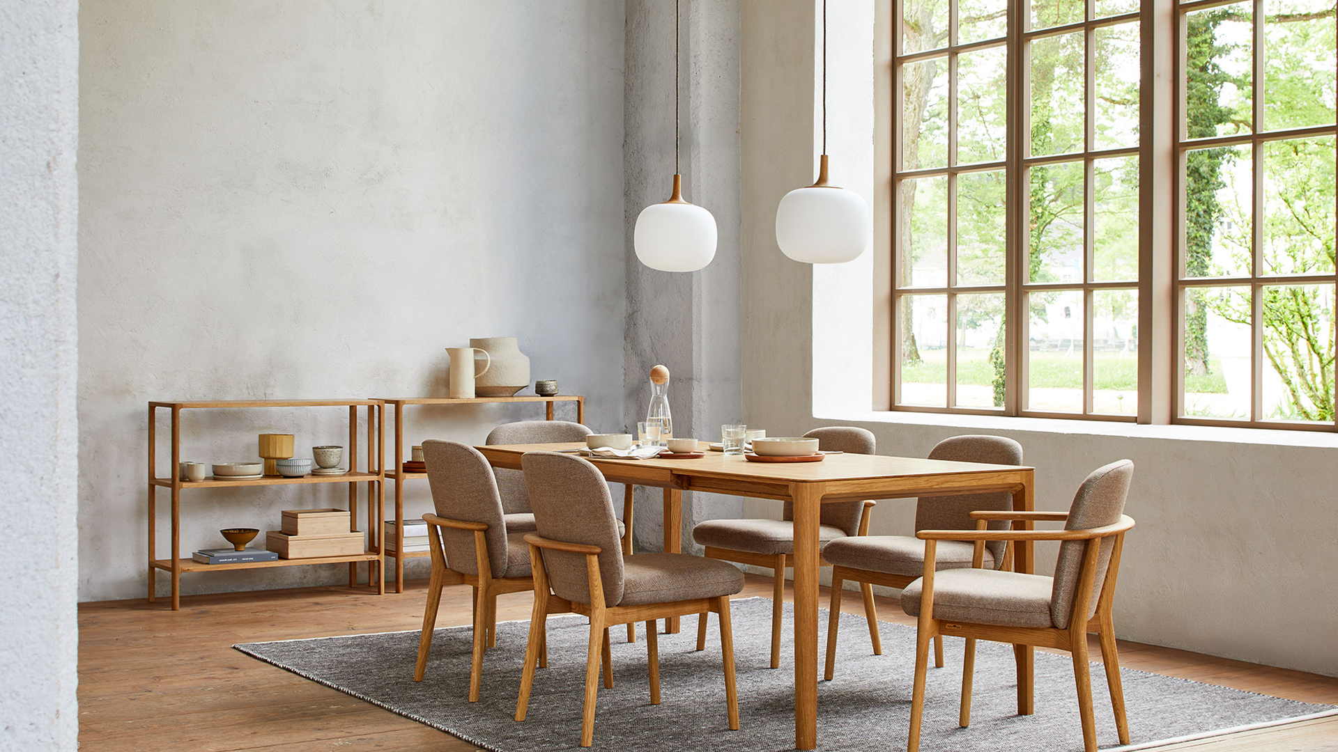 Stühle Ketil mit Esstisch im Esszimmer